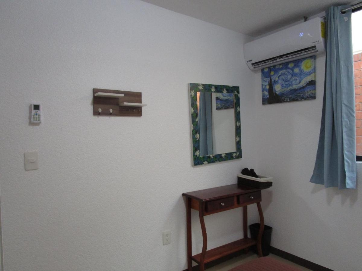 Preciosa Casa Palmera En Cuernavaca Con Alberca, Wifi, Tv Y Cocina Para Fin De Semana, Descanso, Vacaciones O Home Office Emiliano Zapata  Exteriör bild